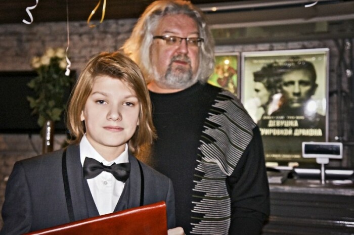 Андрей Максимов в детстве с отцом Андреем Марковичем Максимовым