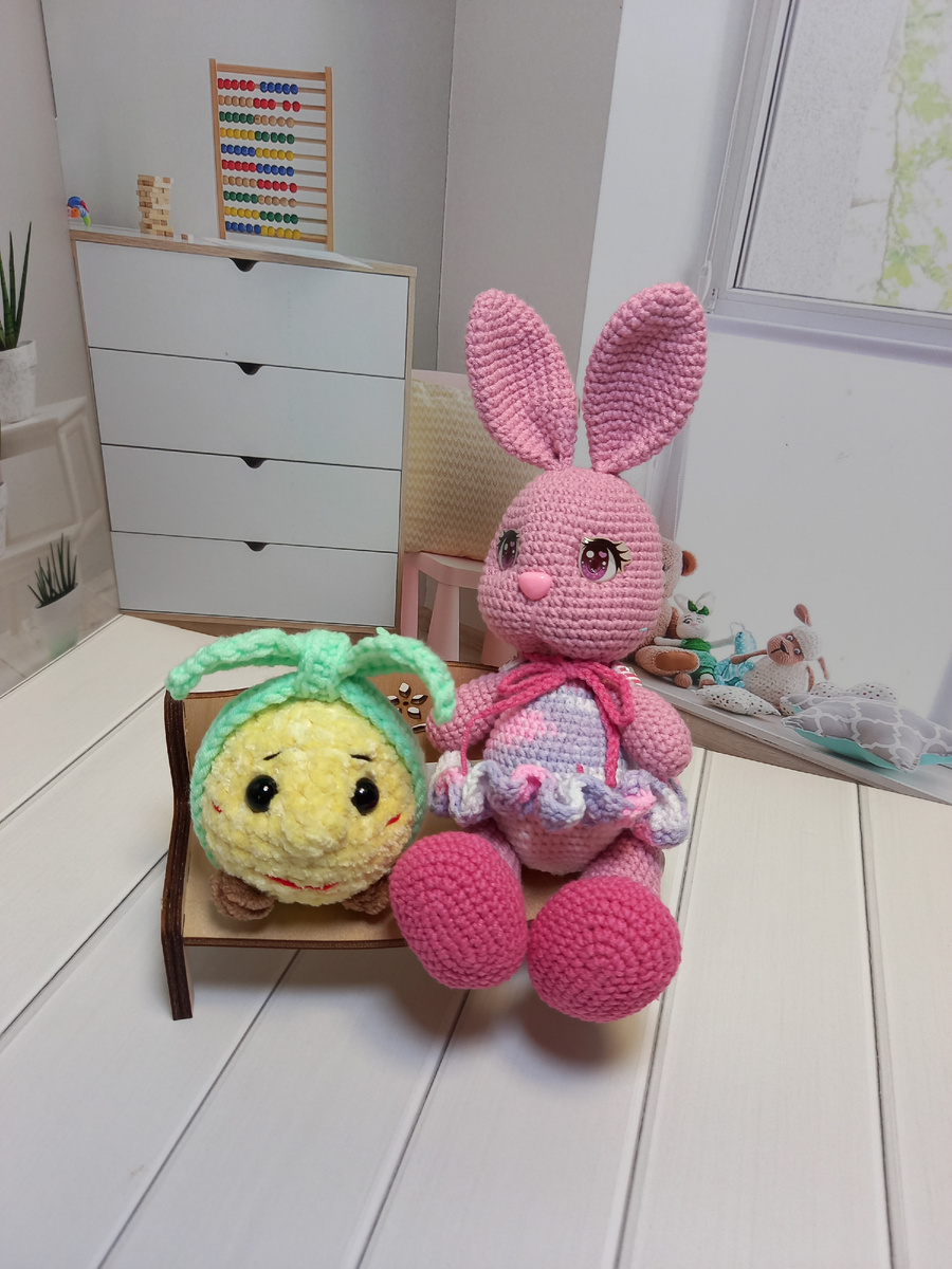 Зайка-погремушка и Колобок.