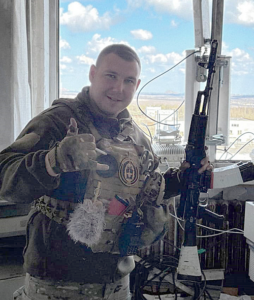 Служба идет.   
/ ФОТО из семейного архива Администратор  📷
