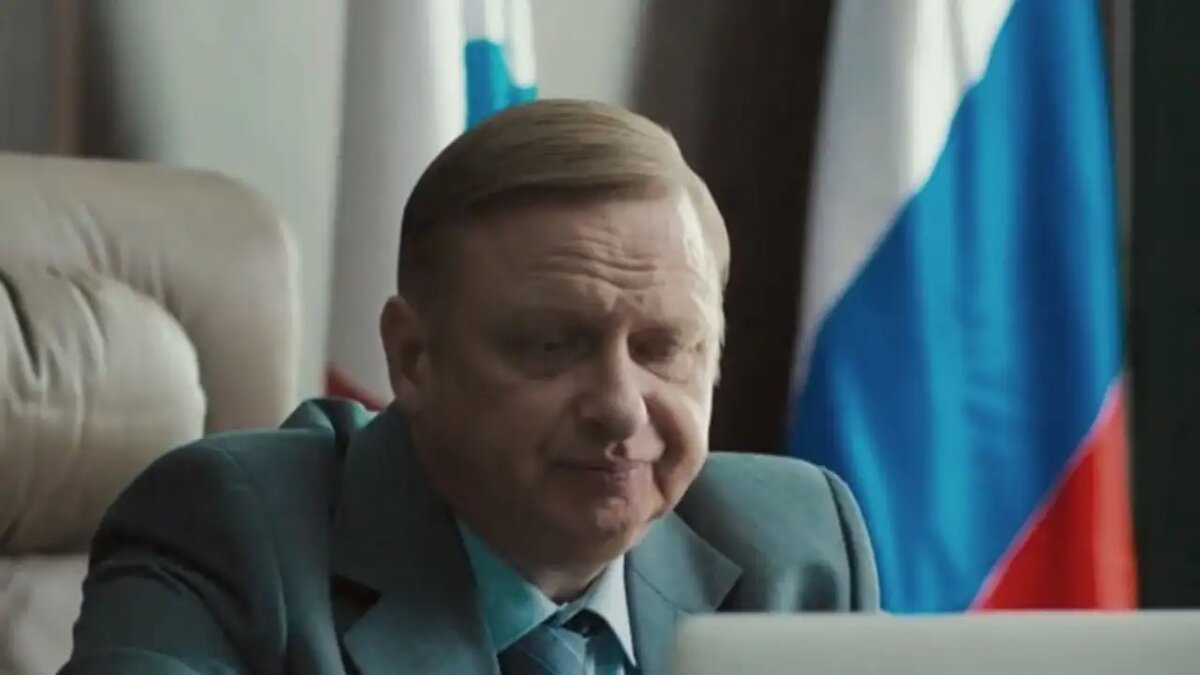    Актёр Максим Глотов.