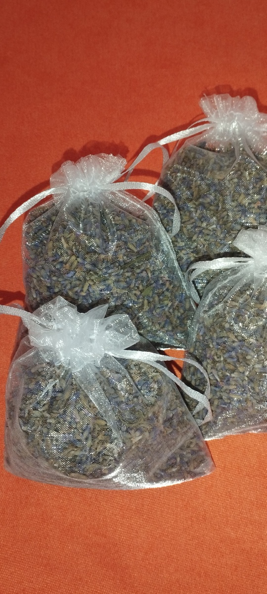 Лавандовое саше. Саше из лаванды. Арома саше из лаванды. 