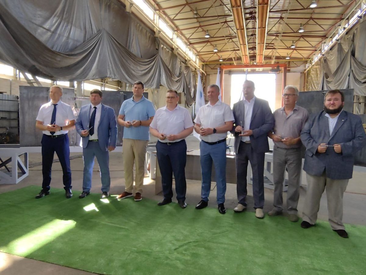    Максим Черкасов принял участие в спуске на воду двух бонопостановочных судов и в закладке двух земснарядов в Богородском округе