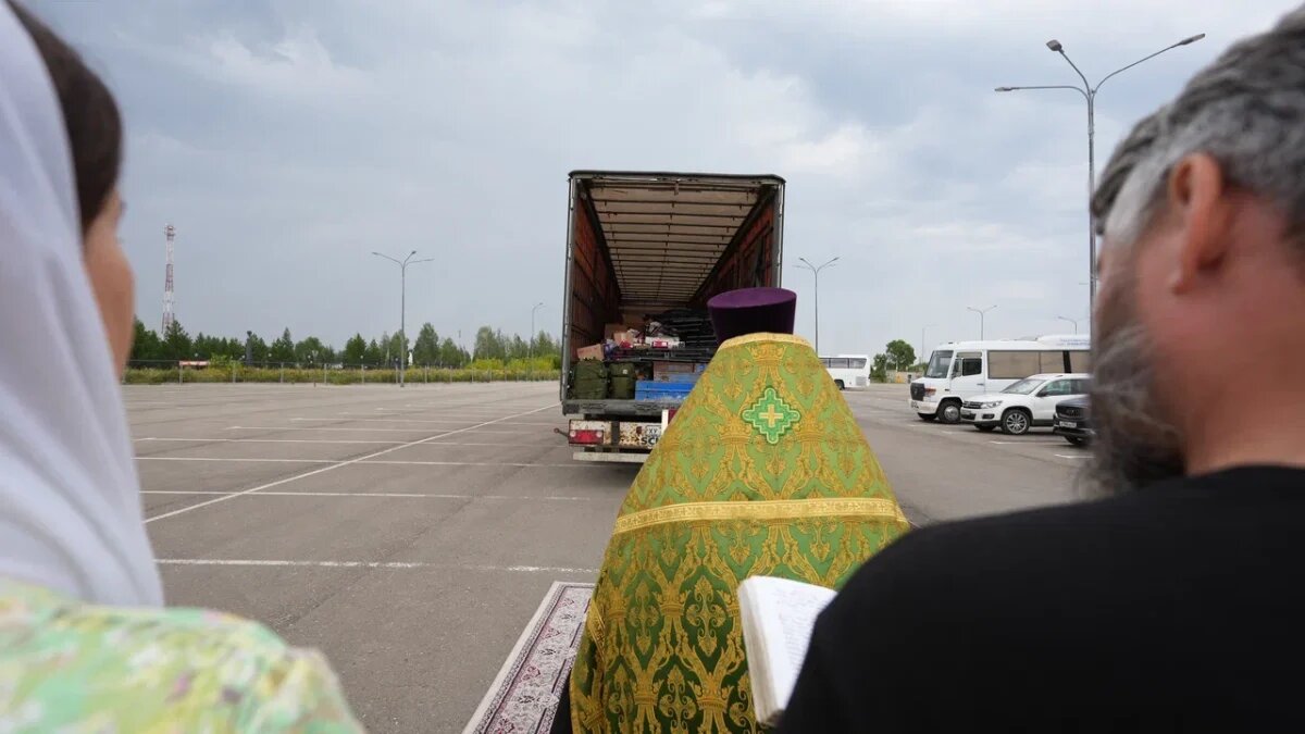    В День памяти Серафима Саровского из Нижегородской области в зону СВО отправили 40 тонн гумпомощи
