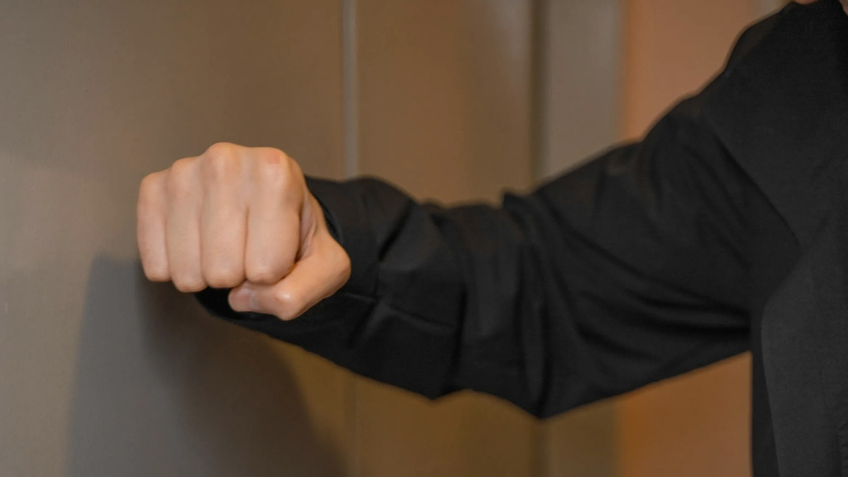 УК хотят продать ваши неоплаченные квитанции: кто сыграет вашими долгами