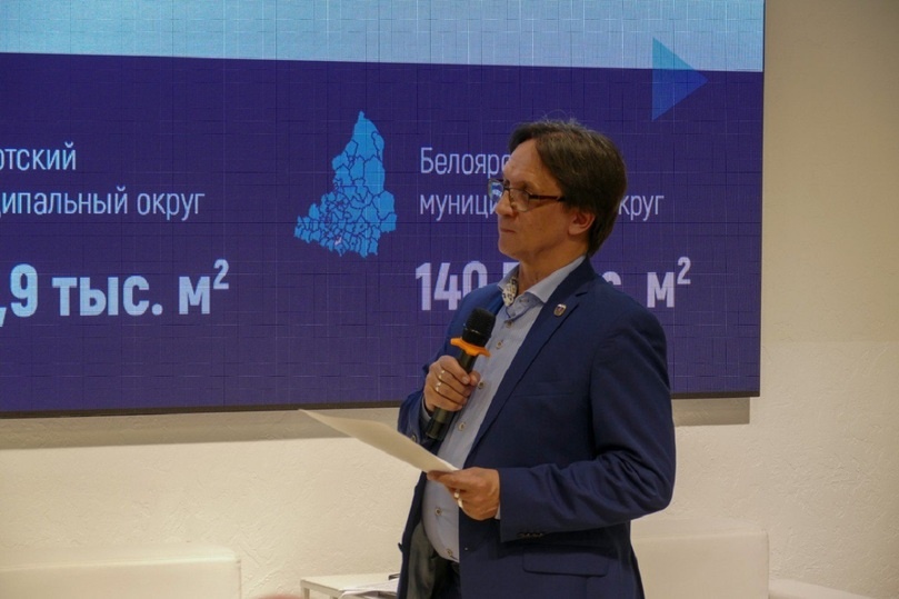     Руководитель Экспертного клуба Свердловской области, доктор философских наук, профессор УрФУ Анатолий Гагарин / фото: Дмитрий Макурин