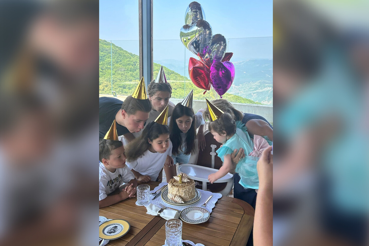 День рождения Ниеоль - дочери Кети Топурия