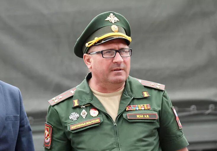    В Сургуте представили нового военного комиссара города и района. Им стал бывший участник СВО