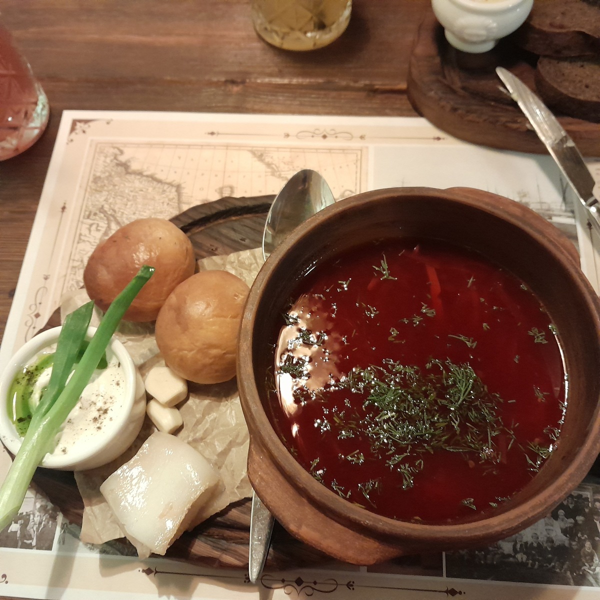 Наваристые супы с пампушками — классика русской кухни, включая северную. Фото: Кристина Рудич