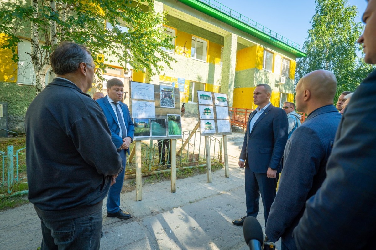    Руслан Кухарук проинспектировал капремонт во врачебной амбулатории в Высоком