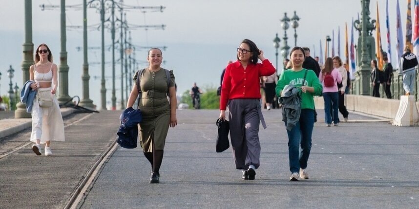    Алена Бобрович