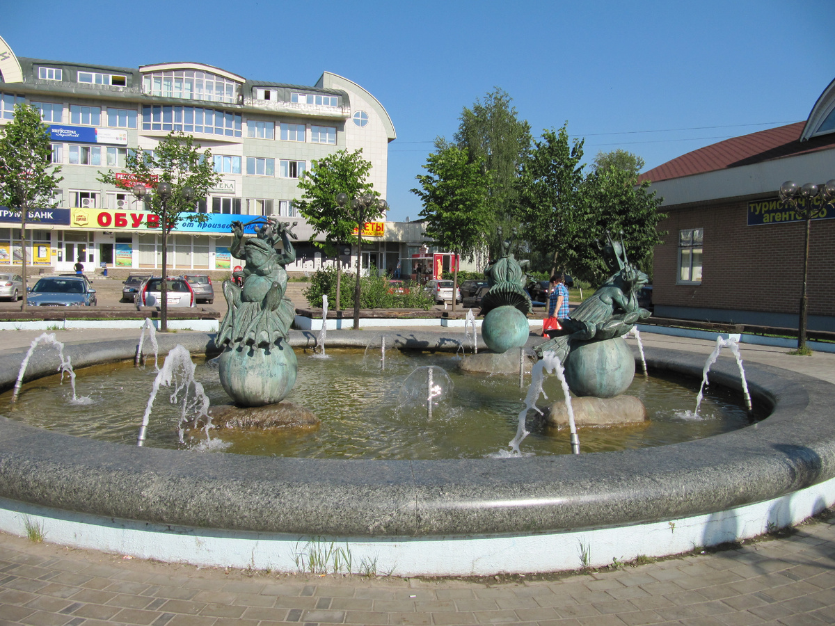 Фонтан "Ожидание" в подмосковном городе Дмитров