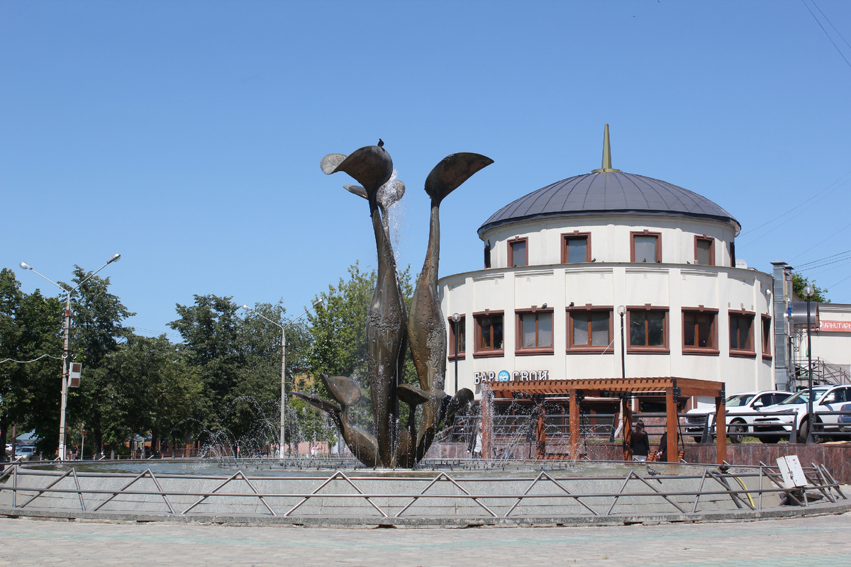 Фонтан "Лилия" в подмосковном городе Дмитров