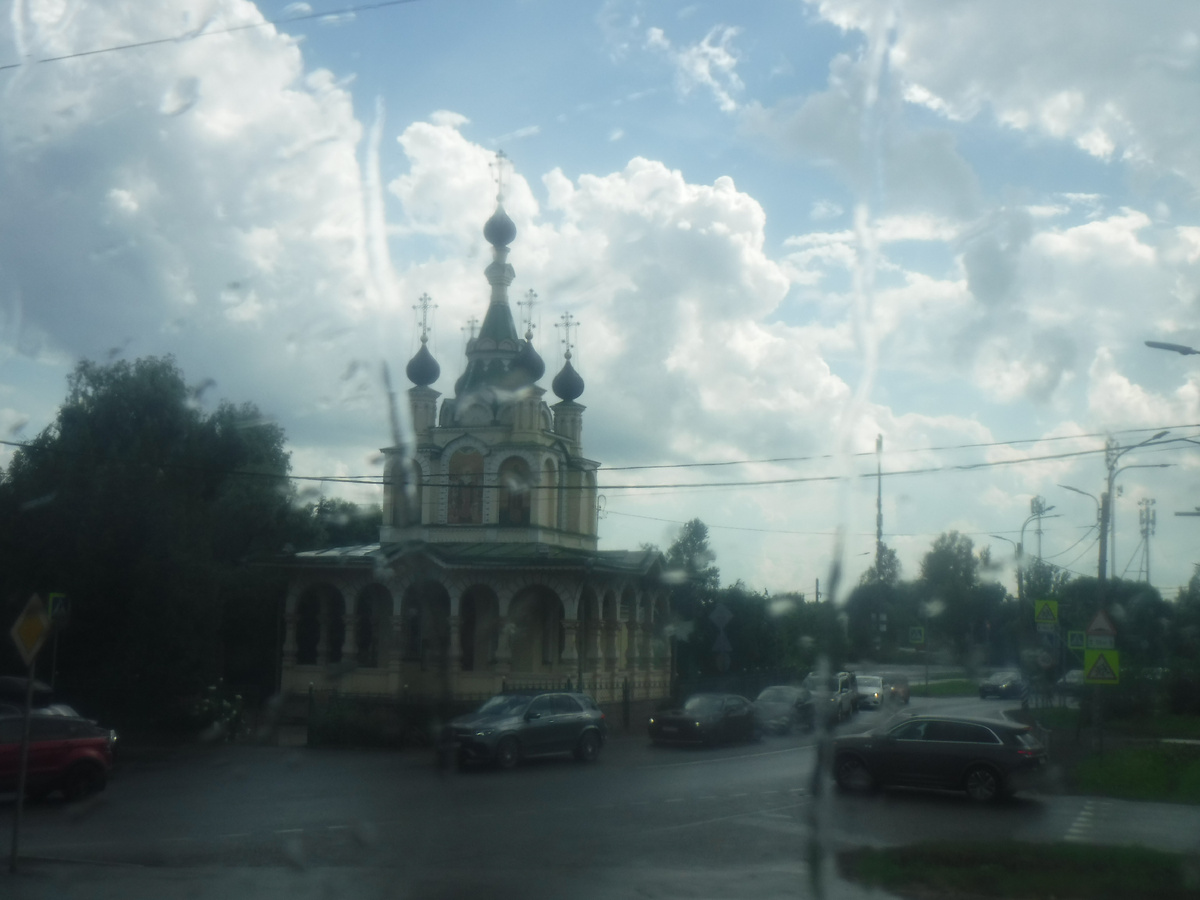 Скорбященская церковь в деревне Сергиево