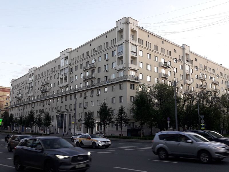 Дом, где жил Чкалов, Маршак и много других знаменитостей. Фотография автора