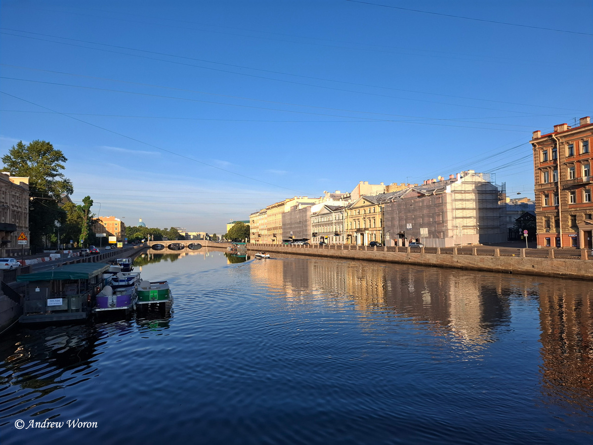 Фонтанка ранним утром (6.00)