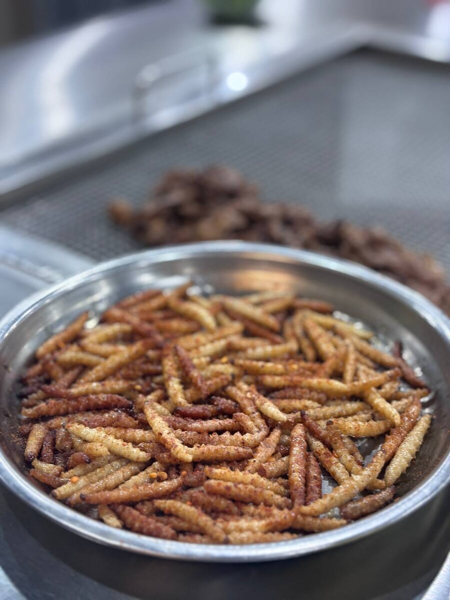 Куколки шелкопряда к столу 