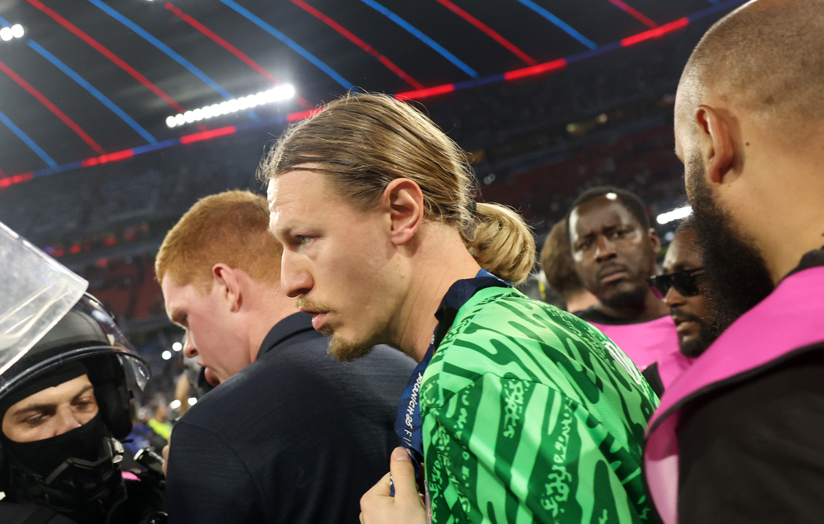    Вратарь ПСЖ Матвей Сафонов  Carl Recine/Getty Images