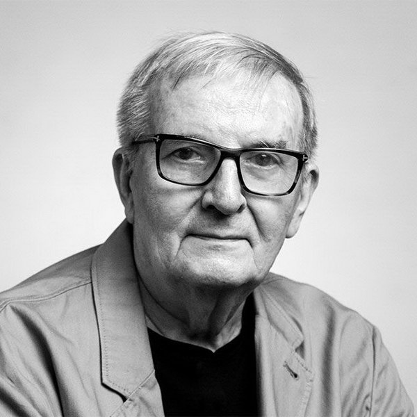     Умер театральный режиссер Юрий Ерёмин