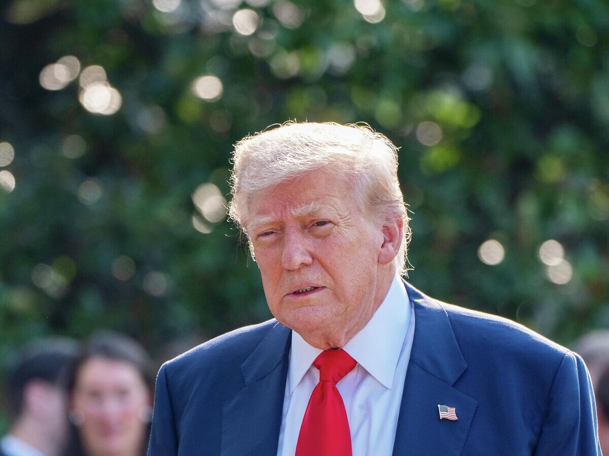    Президент США Дональд Трамп общается с журналистами© AP Photo / Alex Brandon