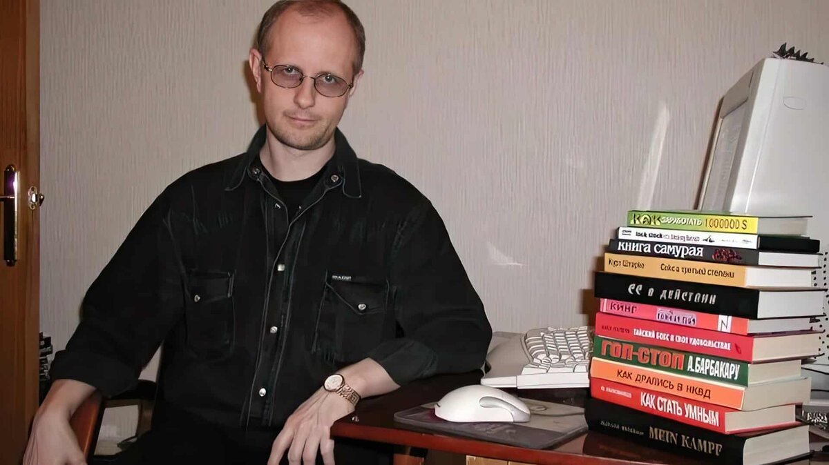 «Молодой опер» Дмитрий Пучков (фото из открытых источников) 