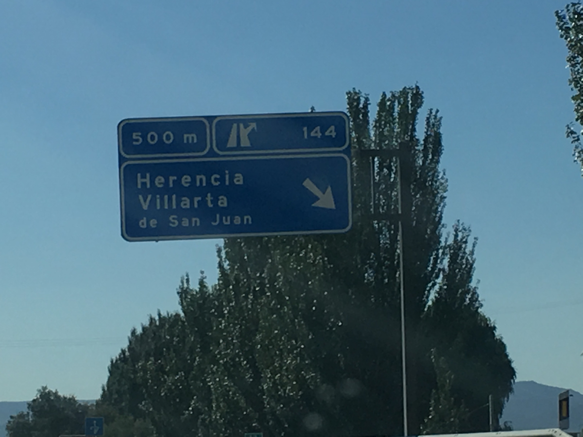 "Herencia" - означает "наследство"