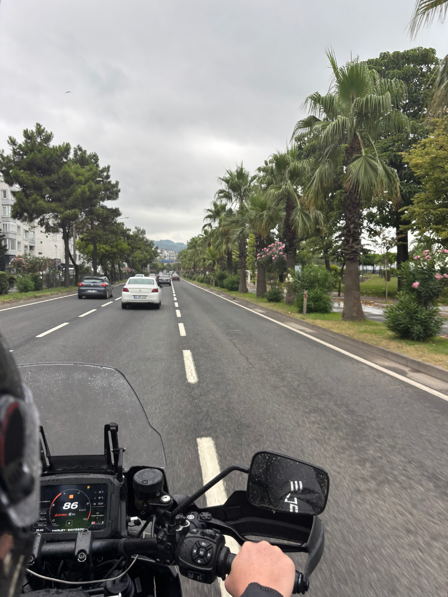 Дорога вдоль Черного моря