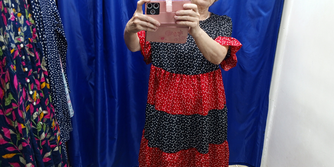 Секонд Хэнд , неужели такое кто-то носит