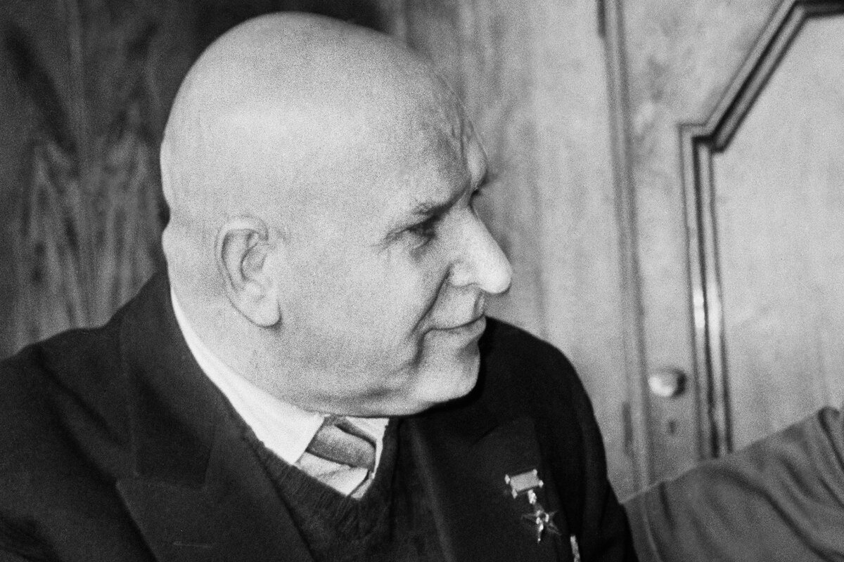 Борис Гавриилович Шпитальный. Фотография в свободном доступе.