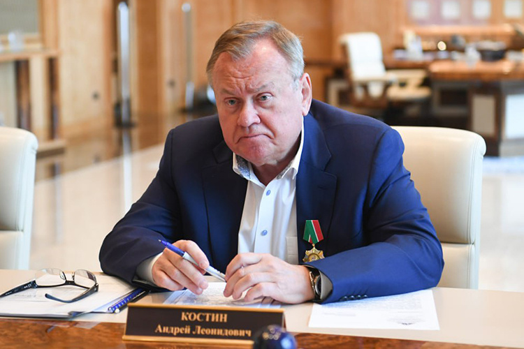    Визитом недели в Татарстане стал полностью непубличный приезд председателя правления банка ВТБ Андрея Костина.   
Фото: rais.tatarstan.ru