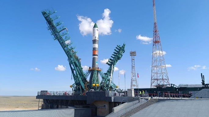 Ракета «Союз-2.1а» с кораблем «Прогресс МС-23» на стартовом комплексе Байконур.