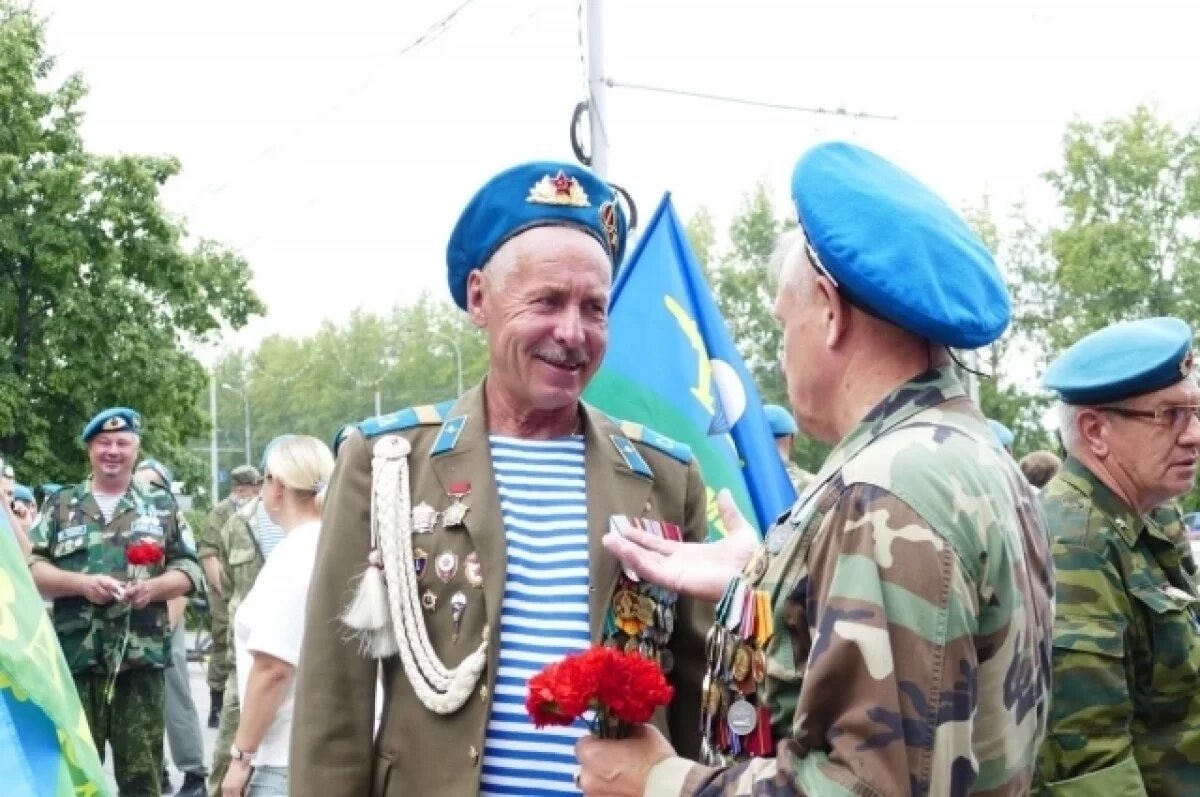    Губернатор Владимир Мазур поздравил томичей с Днём ВДВ