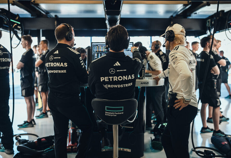    Тото Вольф: Экстренное совещание Mercedes? Какая-то ерунда!LAT Images / Mercedes