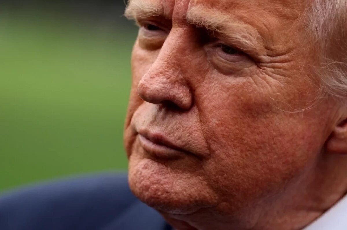    Боуз: Трамп теперь получает информацию по конфликту на Украине от Киева