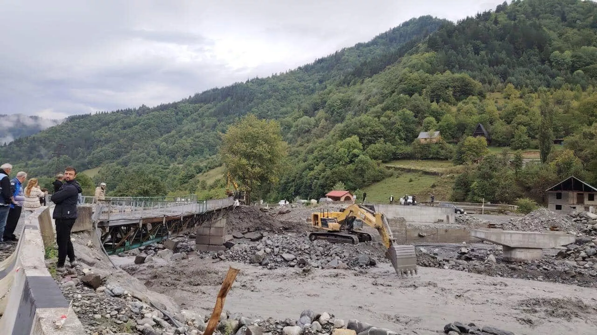 © City Hall of Oni Municipality