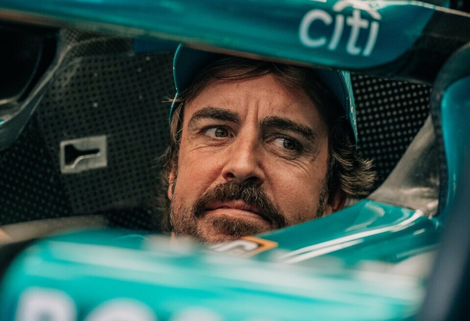    «Я готов потерпеть». Фернандо Алонсо рассказал о травме спиныAston Martin