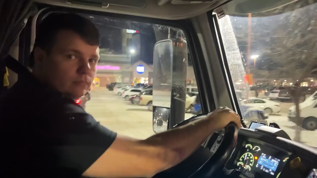 Дальнобойщик Женя