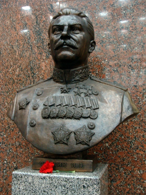 Busto de Stalin. 