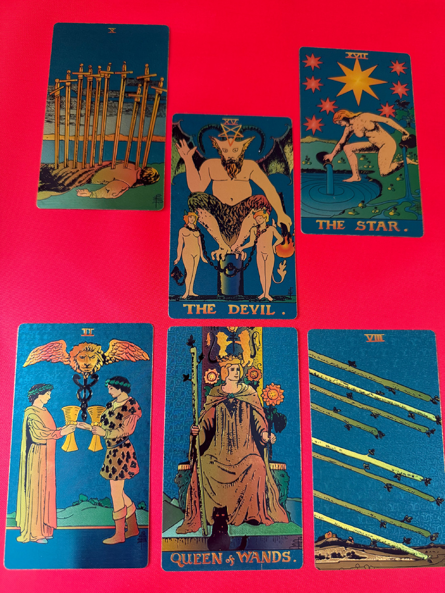 Есть ли у него другая?