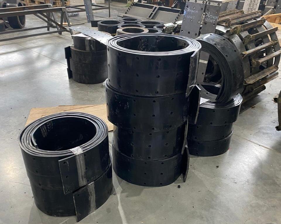 Ленты гусениц ратрака