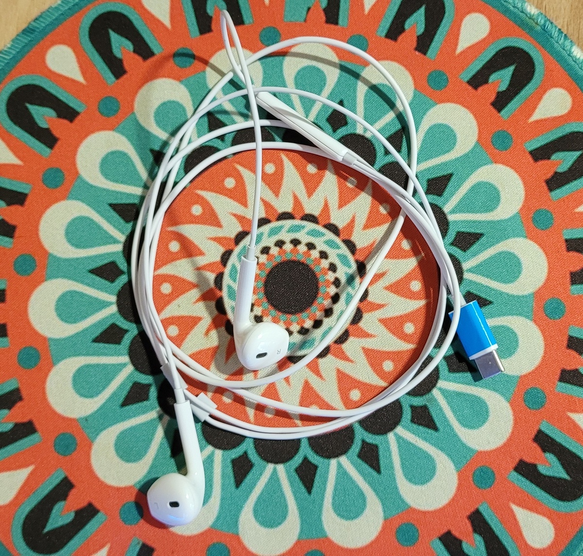 Наушники, которые в итоге прислали