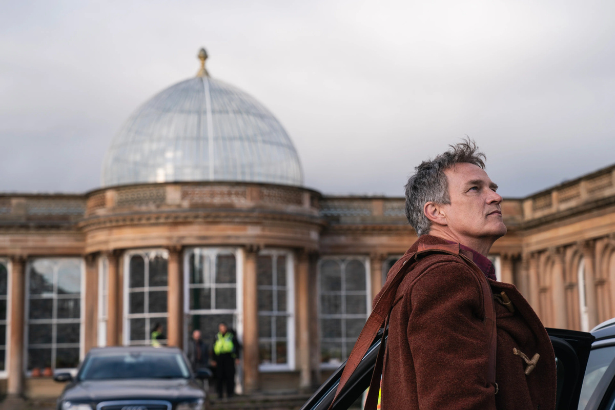 Кадр из сериала «Арт-детективы» (2025). Источник фото: Кинопоиск