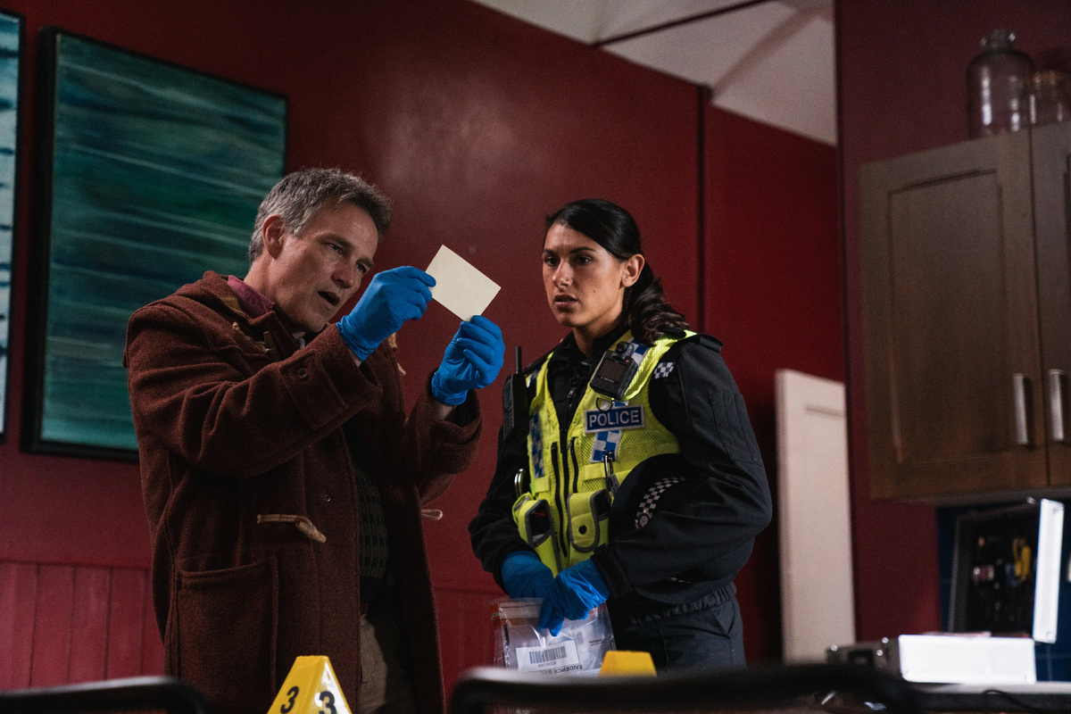 Кадр из сериала «Арт-детективы» (2025). Источник фото: Кинопоиск