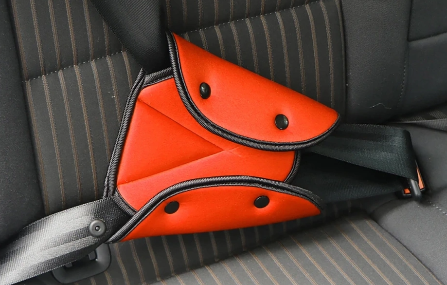 За использование такого треугольника тебе оштрафуют водителя на 3 тыс. руб. Фото с просторов интернета

