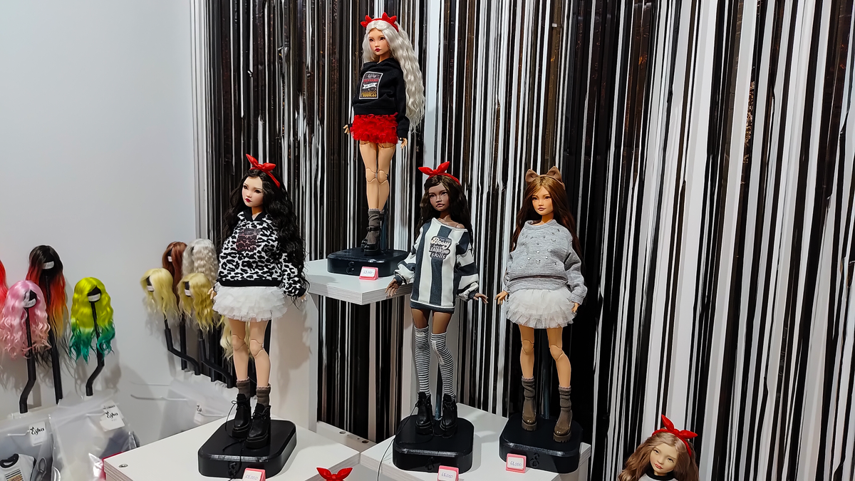 Елена Шкарова