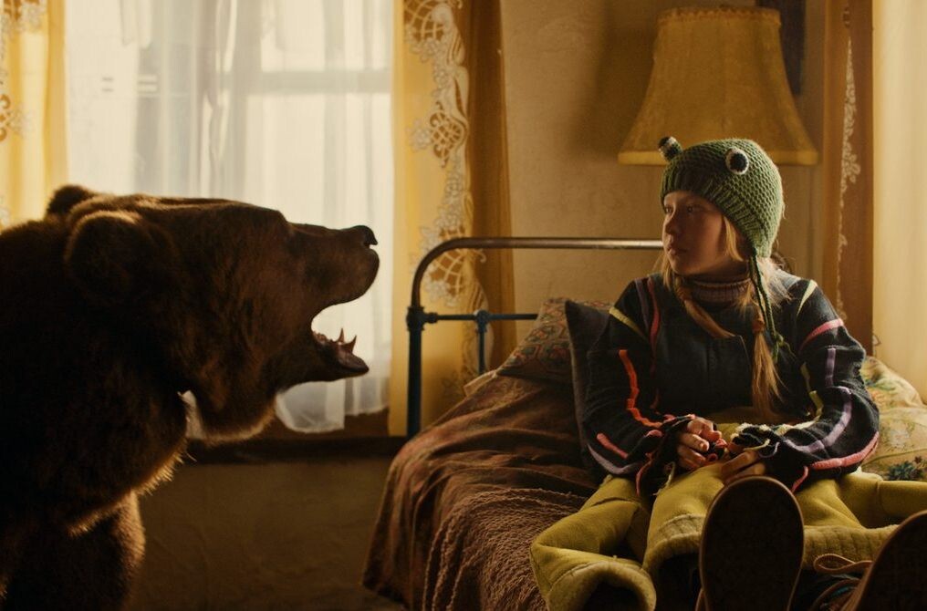 Кадр из фильма "Мой папа – медведь".