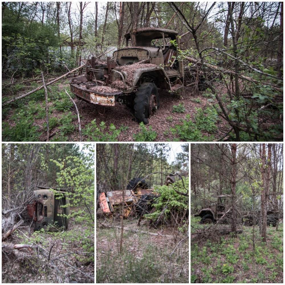 Брошенная техника на окраине Припяти. 