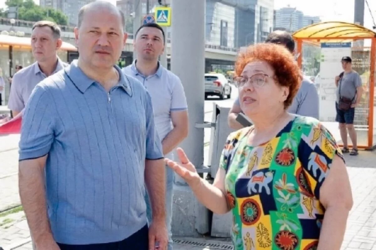    Глава Ростова Скрябин оценил ход работ на Привокзальной площади