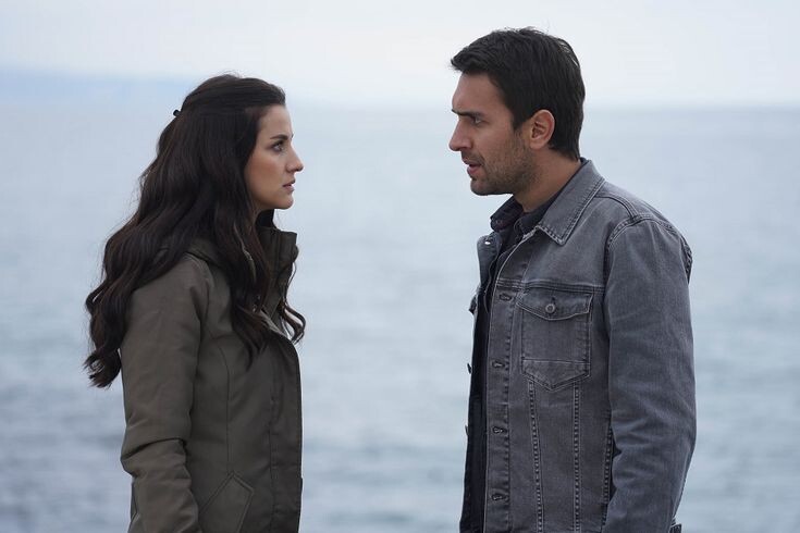 Кадр из сериала "Ты расскажи Карадениз". Картинка из Интернета.