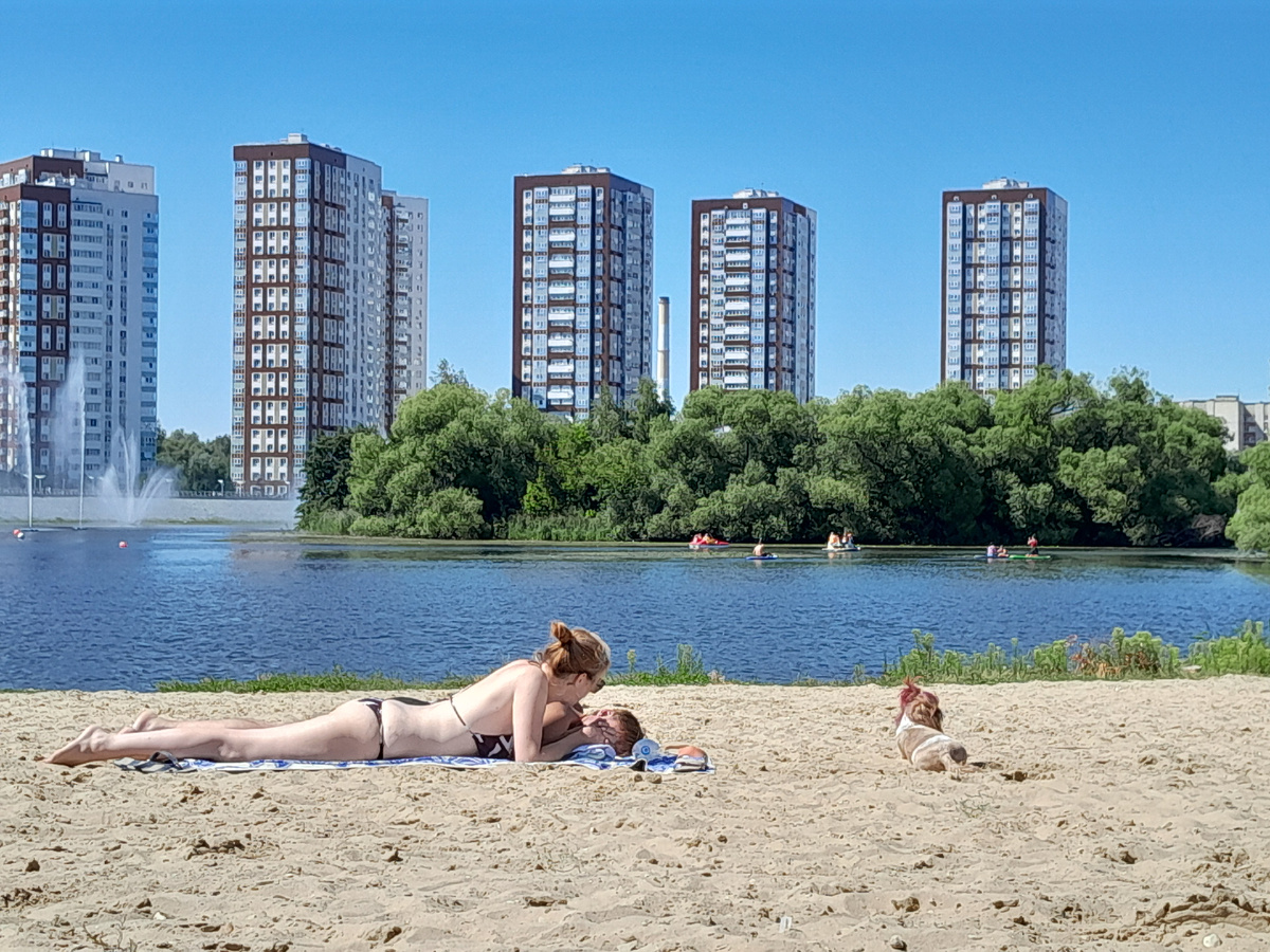 Пляж Свияжский напротив Аквамолла