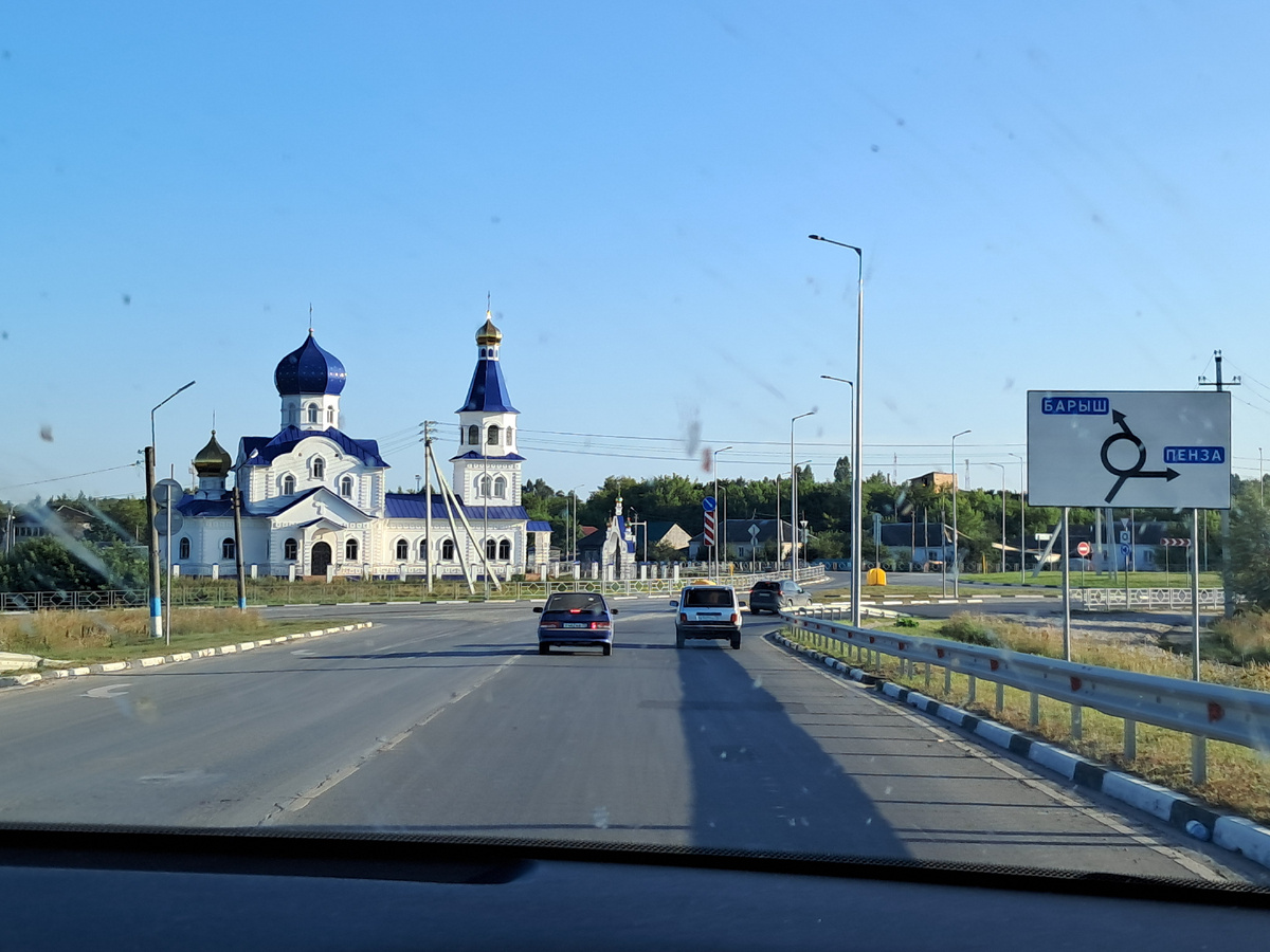 В селах такие красивые храмы.